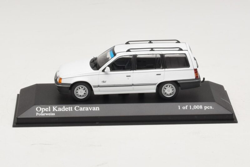 Opel Kadett E Caravan Blanc Minichamps 1:43 400045911 Métal Moulé