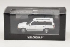 Opel Kadett E Caravan Blanc Minichamps 1:43 400045911 Métal Moulé — image 4 sur 4
