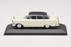Opel Kapitan A Blanc Minichamps 1:43 400048000 Métal Moulé