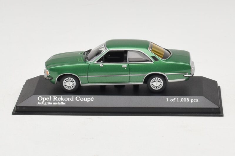 Opel Rekord D Coupé Vert Métallisé Minichamps 1:43 Opel Rekord D Coupé Vert Métallisé Minichamps 1:43 400044022 Métal Moulé