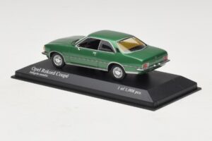 Opel Rekord D Coupé Vert Métallisé Minichamps 1:43 400044022 Métal Moulé — image 3 sur 4