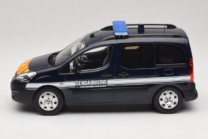 Peugeot Partner Gendarmerie Bleu Foncé Norev 1:18 184890 Métal Moulé — image 3 sur 6