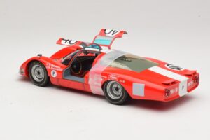 Porsche 906 LH Squadra Tartaruga #40 D. Spoerry / R. Steinemann 12 Hours of Sebring 1967 Minichamps 1:18 100676140 Métal Moul — image 5 sur 8