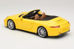 Porsche 911 991 Carrera S Cabriolet Jaune Minichamps 1:18 100061031 Métal Moulé — image 7 sur 8