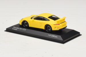 Porsche 911 991 GT3 Jaune Minichamps 1:43 410062021 Métal Moulé — image 3 sur 4