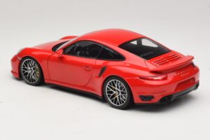Porsche 911 991 Turbo S Rouge Minichamps 1:18 110062320 Métal Moulé — image 7 sur 8