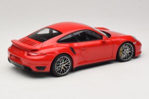 Porsche 911 991 Turbo S Rouge Minichamps 1:18 110062320 Métal Moulé — image 2 sur 8