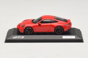 Porsche 911 992 GT3 Touring Rouge Minichamps 1:43 WAP02012617-R1 Métal Moulé