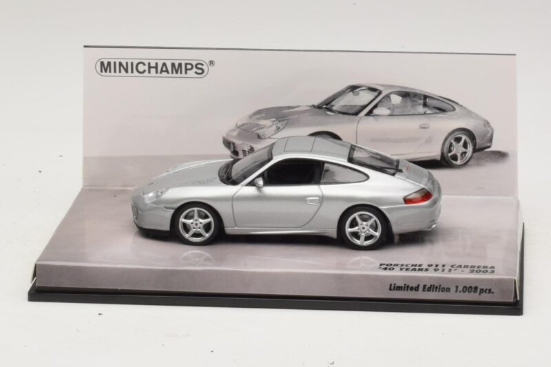 Porsche 911 996 Carrera 40e Anniversaire Argent Minichamps 1:43 436061070 Métal Moulé