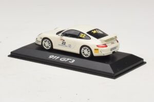 Porsche 911 997 GT3 #22 Blanc Minichamps 1:43 WAP020102016 Métal Moulé — image 3 sur 4