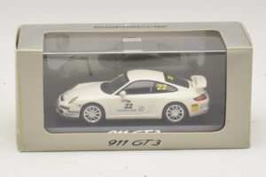 Porsche 911 997 GT3 #22 Blanc Minichamps 1:43 WAP020102016 Métal Moulé — image 4 sur 4