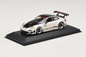 Porsche 911 997 GT3 RSR #9 Presentation 2009 Minichamps 1:43 400096909 Métal Moulé — image 2 sur 4