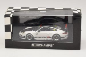 Porsche 911 997 GT3 RSR #9 Presentation 2009 Minichamps 1:43 400096909 Métal Moulé — image 4 sur 4
