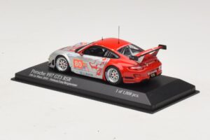 Porsche 911 997 GT3 RSR GT2 #80 S. Neiman / D. Law 24 Hours of Le Mans 2010 Minichamps 1:43 410106980 Métal Moulé — image 3 sur 4