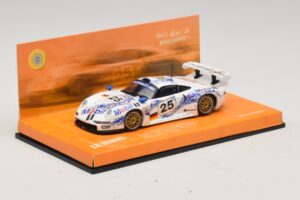 Porsche 911 GT1 #25 B. Wollek / T. Boutsen / H-J. Stuck 24 Hours of Le Mans 1996 Minichamps 1:43 403966625 Métal Moulé — image 2 sur 5