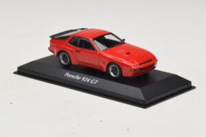 Porsche 924 GT Rouge Maxichamps 1:43 940066120 Métal Moulé — image 3 sur 4