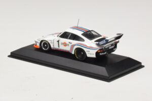Porsche 935/76 Martini Racing #1 R. Stommelen / M. Schurti ADAC 1000km Nurburgring 1976 Minichamps 1:43 400766301 Métal Moulé — image 3 sur 4