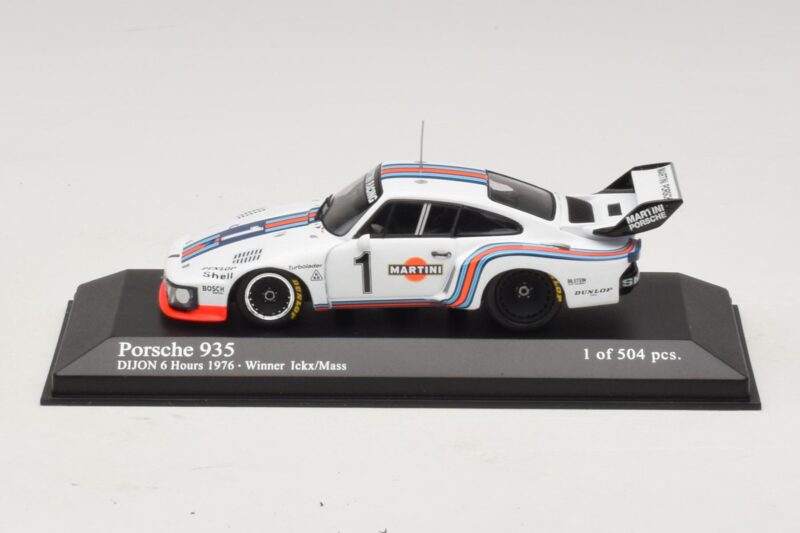 Porsche 935 Martini Racing #1 R. Stommelen / M. Schurti Winner Dijon 6 Hours 1976 Minichamps 1:43 400766311 Métal Moulé