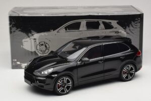 Porsche Cayenne Turbo S 92A Noir Métallisé Minichamps 1:18 110062100 Métal Moulé — image 8 sur 8