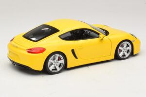 Porsche Cayman 981 Jaune Minichamps 1:18 110062220 Métal Moulé — image 3 sur 8