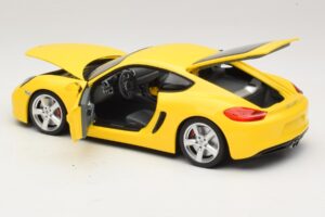 Porsche Cayman 981 Jaune Minichamps 1:18 110062220 Métal Moulé — image 5 sur 8