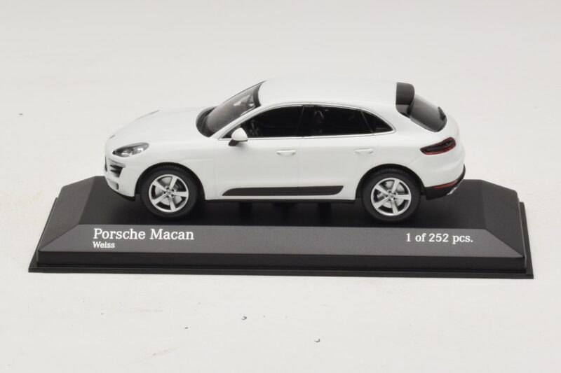 Porsche Macan 95B Blanc Minichamps 1:43 410062601 Métal Moulé