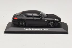 Porsche Panamera 970 Turbo Noir Mat Maxichamps 1:43 940062370 Métal Moulé