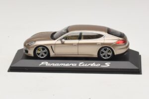 Porsche Panamera 970 Turbo S Bronze Métallisé Minichamps 1:43 WAP0200600E Métal Moulé