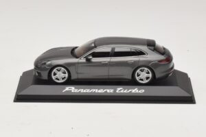 Porsche Panamera 971 Turbo Gris Métallisé Minichamps 1:43 WAP0207610H Métal Moulé