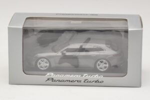 Porsche Panamera 971 Turbo Gris Métallisé Minichamps 1:43 WAP0207610H Métal Moulé — image 4 sur 4