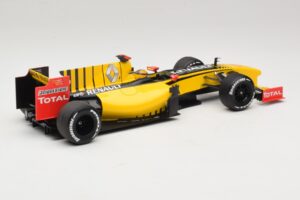 Renault R30 Showcar #11 R. Kubica F1 2010 Minichamps 1:18 150100081 Métal Moulé — image 2 sur 6