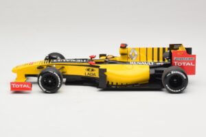 Renault R30 Showcar #11 R. Kubica F1 2010 Minichamps 1:18 150100081 Métal Moulé — image 3 sur 6