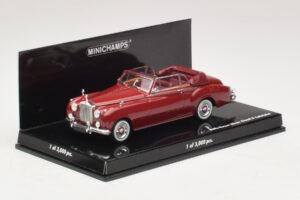 Rolls-Royce Silver Cloud II Cabriolet Rouge Minichamps 1:43 436134930 Métal Moulé — image 2 sur 4