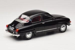 Saab 96 V4 Noir MCG 1:18 MCG18063 Métal Moulé — image 2 sur 6