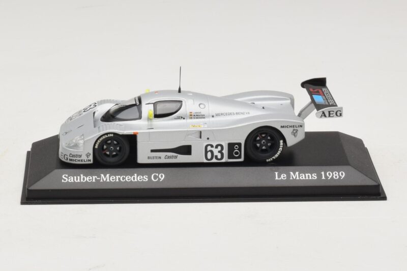 Sauber Mercedes C9 #63 J. Mass / M. Reuter / S. Dickens Winners 24 Hours of Le Mans 1989 Minichamps 1:43 B66041033 Métal Moul