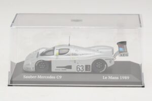 Sauber Mercedes C9 #63 J. Mass / M. Reuter / S. Dickens Winners 24 Hours of Le Mans 1989 Minichamps 1:43 B66041033 Métal Moul — image 4 sur 5