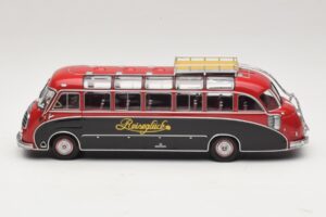 Setra S8 Reisegluck Minichamps 1:43 439030089 Métal Moulé — image 3 sur 6