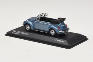 Volkswagen 1302 Cabriolet Bleu Métallisé Minichamps 1:43 430055042 Métal Moulé — image 3 sur 4