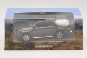 Volkswagen Amarok Marron Métallisé Minichamps 1:43 436058361 Métal Moulé — image 5 sur 5