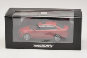 Volkswagen Jetta Mk6 Rouge Minichamps 1:43 400059001 Métal Moulé — image 4 sur 4