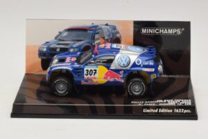 Volkswagen Race Touareg Red Bull #307 B. Saby / M. Perin Dakar Rally 2005 Minichamps 1:43 436055307 Métal Moulé