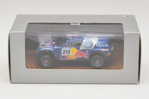 Volkswagen Race Touareg Red Bull #310 Édition Concessionnaire 2005 Minichamps 1:43 7LO099400PD310 Métal Moulé — image 5 sur 5