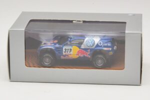 Volkswagen Race Touareg Red Bull #317 Édition Concessionnaire 2005 Minichamps 1:43 7LO099400PD317 Métal Moulé — image 5 sur 5