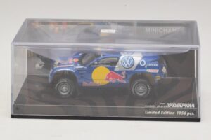 Volkswagen Race Touareg Red Bull Presentation Essen Motor Show 2004 Minichamps 1:43 436045300 Métal Moulé — image 4 sur 5