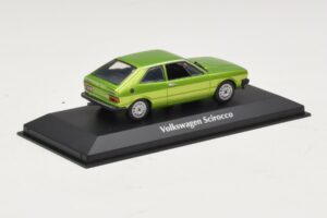 Volkswagen Scirocco Mk1 Vert Métallisé Maxichamps 1:43 940050420 Métal Moulé — image 2 sur 4