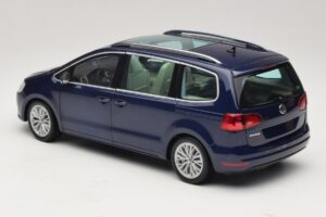 Volkswagen Sharan Blue Metallic Minichamps 1:18 110051000 Métal Moulé — image 6 sur 8