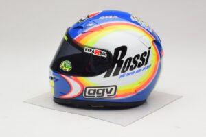 Casque AGV V. Rossi MotoGP Sepang 2005 Minichamps 1:2 327050066 Métal Moulé — image 2 sur 8