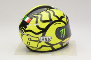 Casque AGV V. Rossi MotoGP Valencia Test 2009 Minichamps 1:2 327100066 Métal Moulé — image 4 sur 7