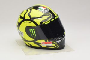 Casque AGV V. Rossi MotoGP Valencia Test 2009 Minichamps 1:2 327100066 Métal Moulé — image 5 sur 7