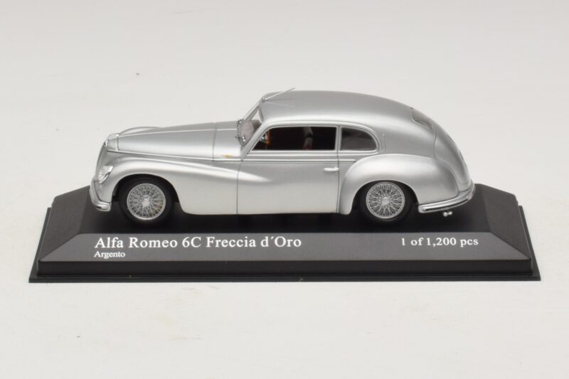 Alfa Romeo 6C 2500 Freccia d'Oro Argent Minichamps 1:43 400120480 Métal Moulé